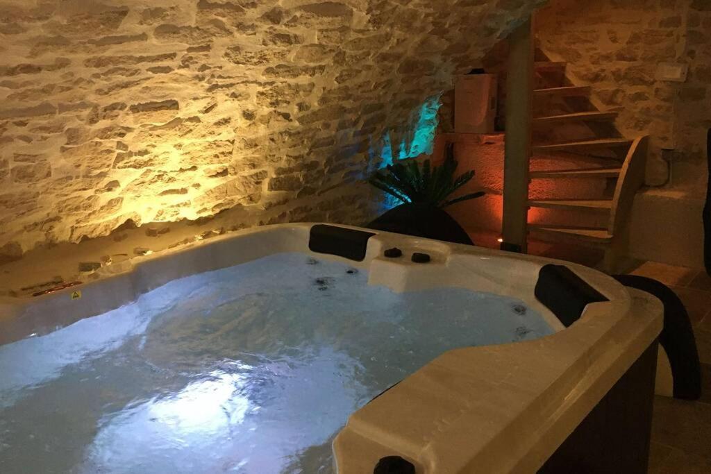 Les Secrets De L'Isle Villa Eksteriør bilde